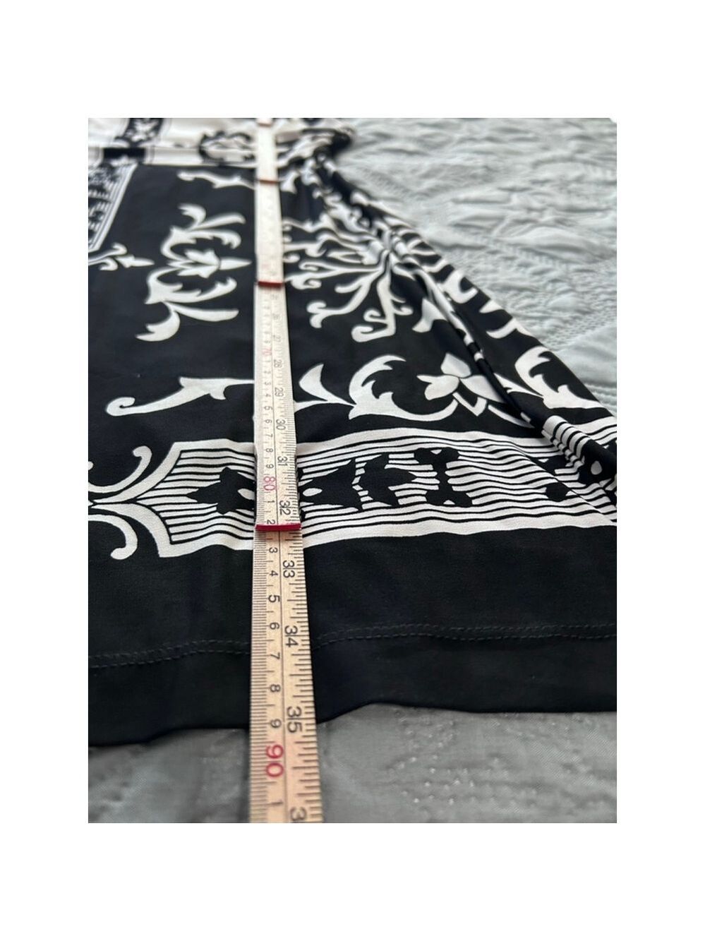 Donna Morgan Black White Damask Scroll Sheath Dress Size 8 - Picture 10 of 10